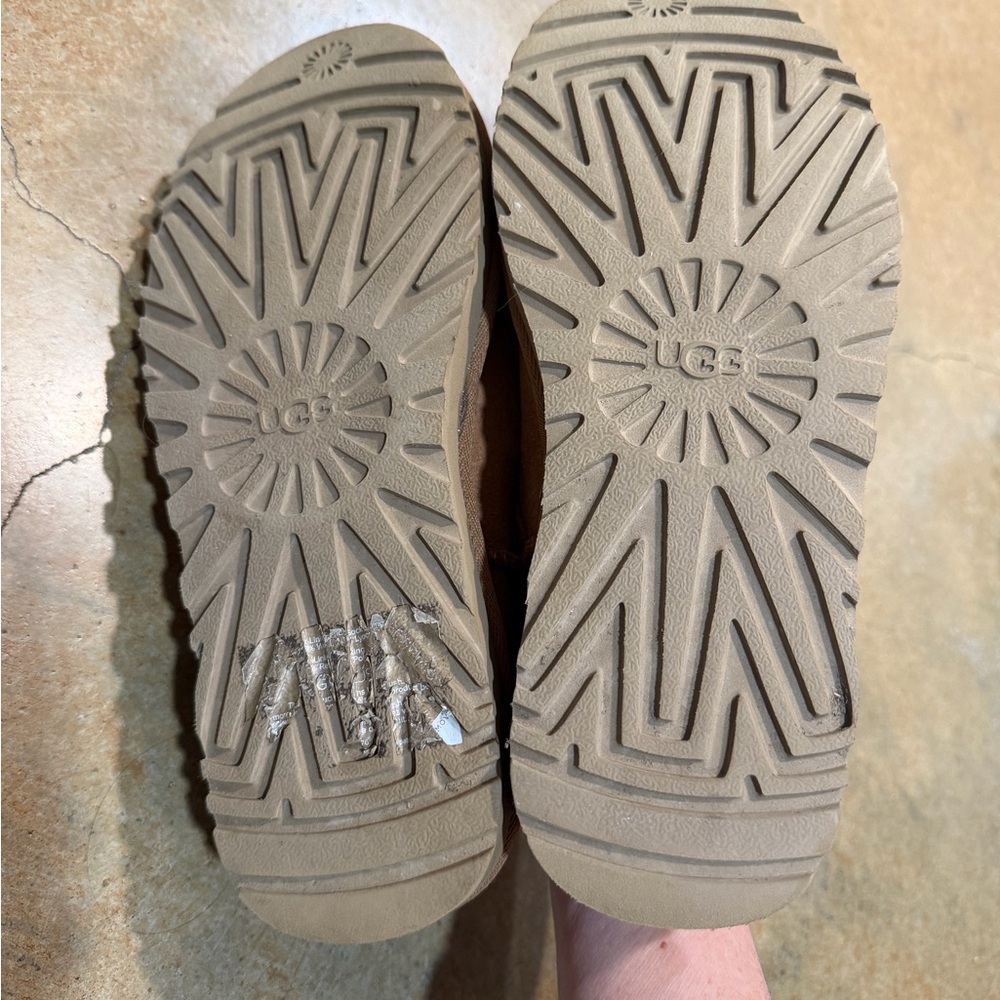 Cozy Tan Suede Slip-On Clogs - Picture 4 of 4